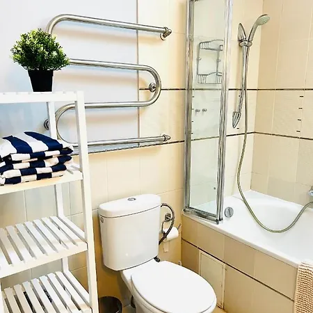 Super Old Town 아파트